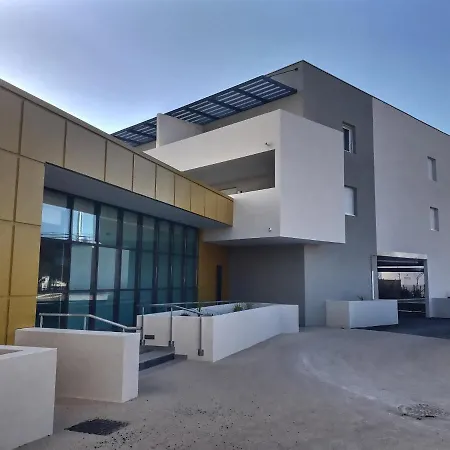 Villa Dans Résidence Récente - V23 Sérignan