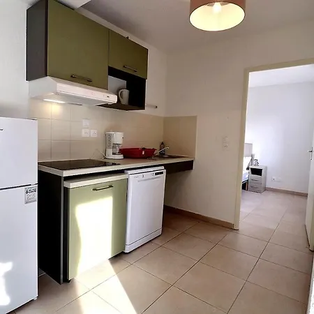 Villa Dans Résidence Récente - V23